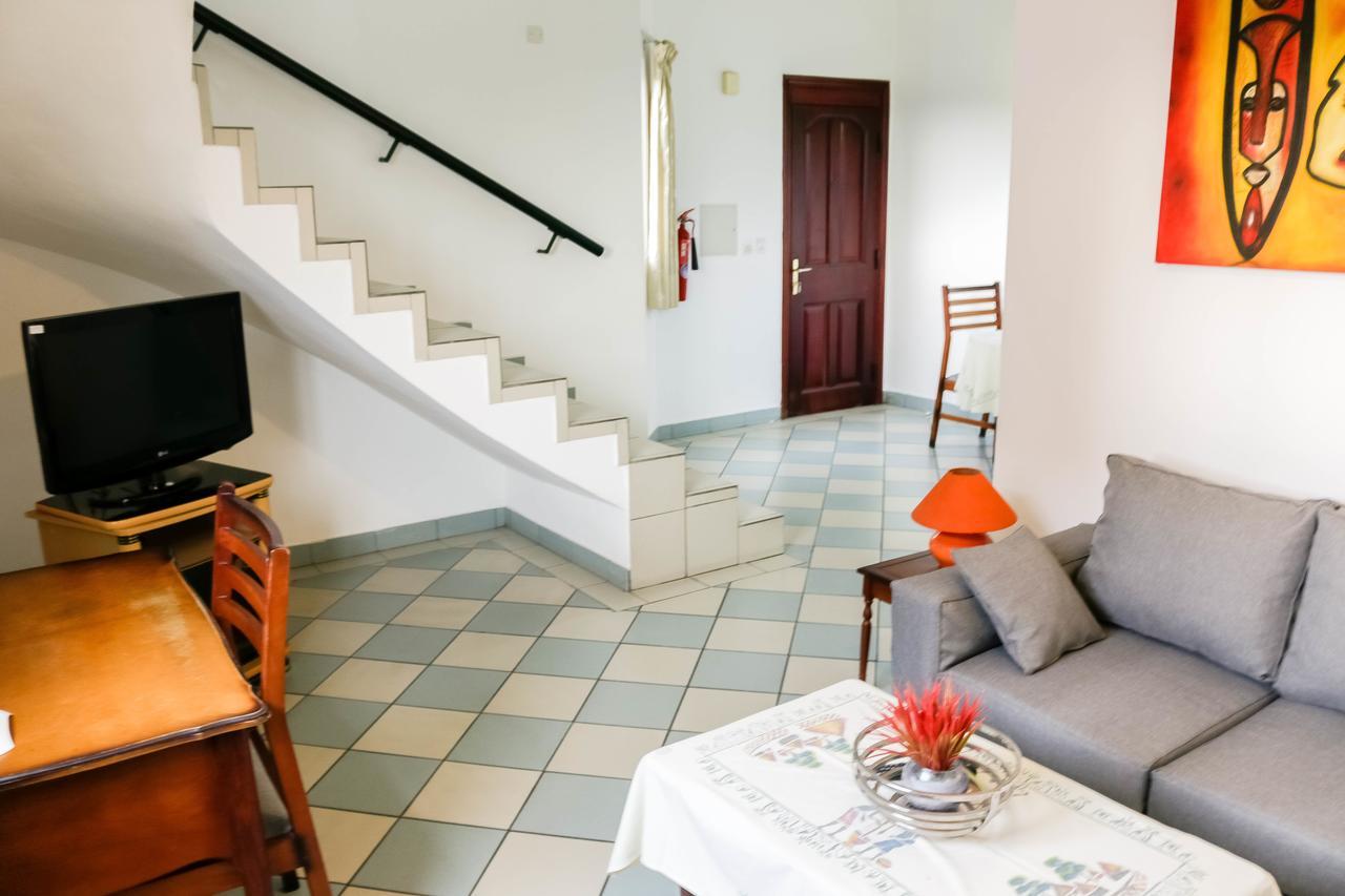 Tchero Appartement 1 Douala Buitenkant foto
