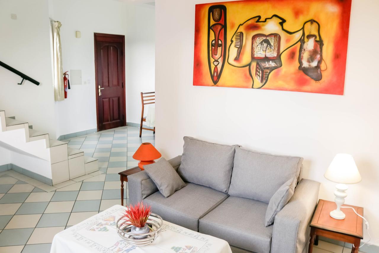 Tchero Appartement 1 Douala Buitenkant foto
